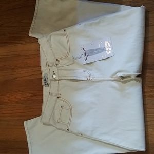 NEW Blue Savvy high rise jeans.